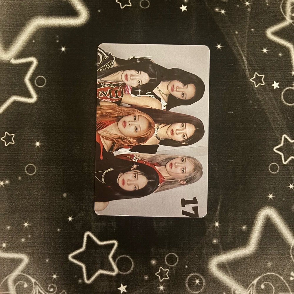 K-Pop Idol Photocard Set of Baby-monster without Ahyeon - Picture 9 of 9